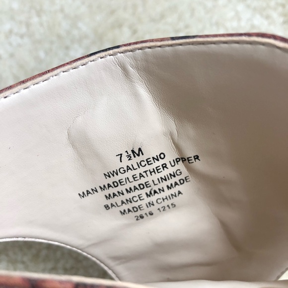 ✨🤩 Sz 7.5 Nine West embossed Python and suede leather strap sandals - Picture 8 of 8